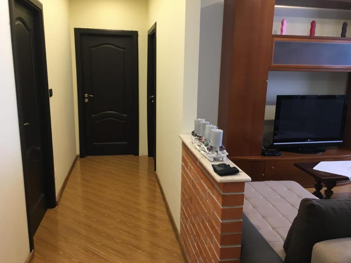 아라드 Apartament Valeria 아파트 외부 사진